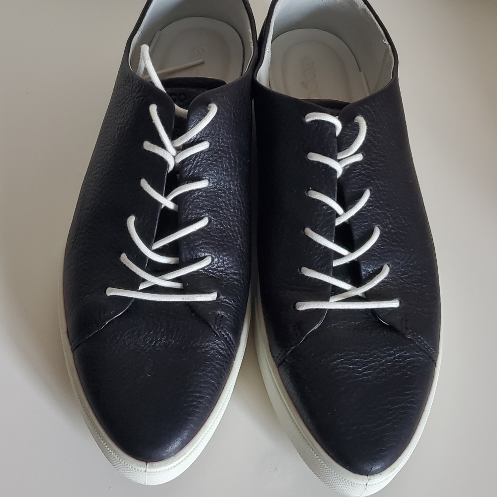 Women's

Ecco Gillian Tie  Europe size 42